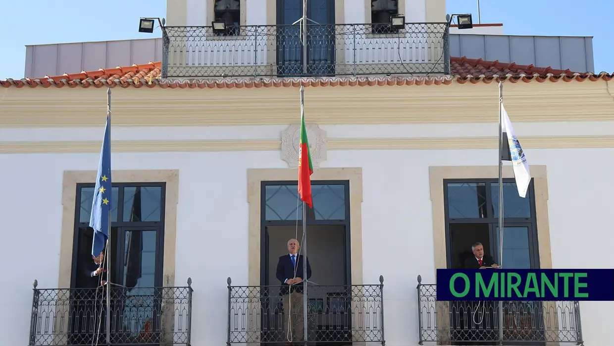 Vila Nova da Barquinha assinala 25 de Abril com cerimónias, desporto e música