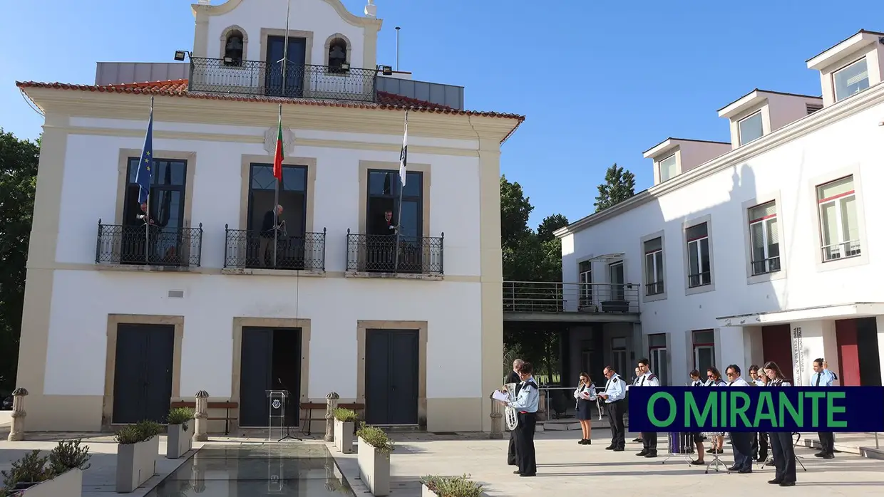 Vila Nova da Barquinha assinala 25 de Abril com cerimónias, desporto e música