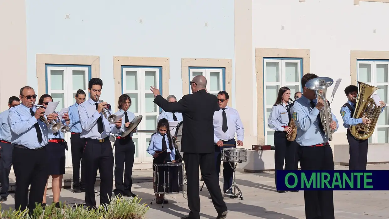 Vila Nova da Barquinha assinala 25 de Abril com cerimónias, desporto e música