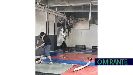 Incêndio destrói equipamentos da associação de kempo Nascemos Guerreiros no Sobralinho