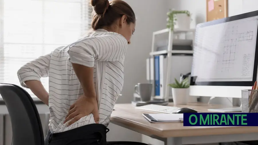 Má postura no trabalho está a pesar na saúde dos trabalhadores