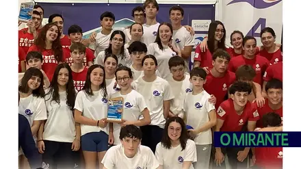 Clube de Natação de Torres Novas triunfa no Torneio do Sorraia