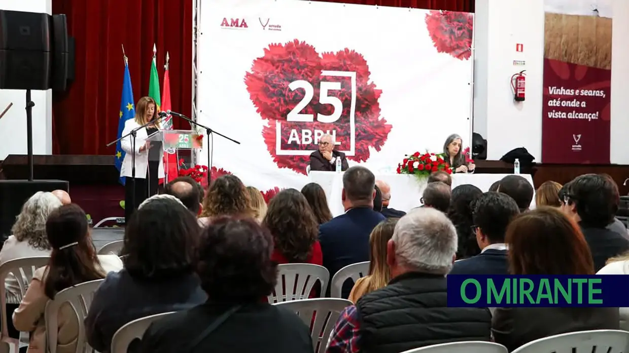 Arruda dos Vinhos celebra Abril com foco na reconstrução