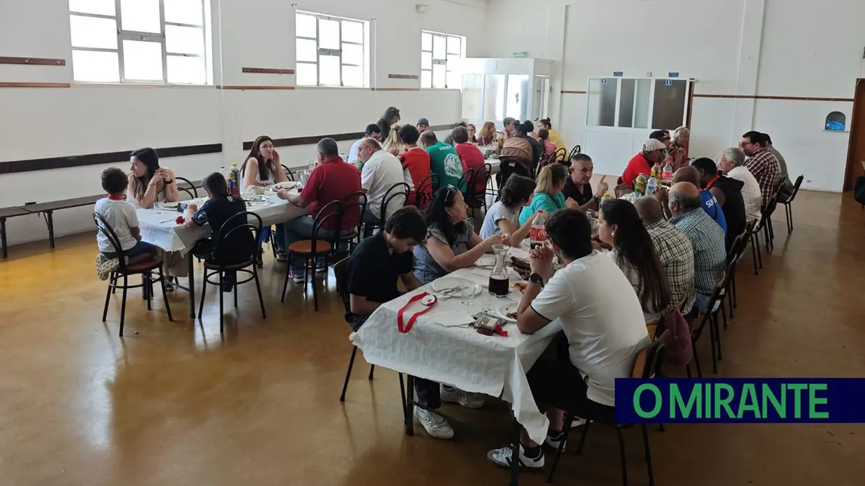 Casais de Baixo celebrou 52.º aniversário do 25 de Abril com programa alargado