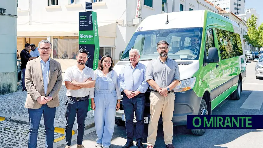 Rio Maior põe miniautocarro na rua para ligar cidade e zonas industriais