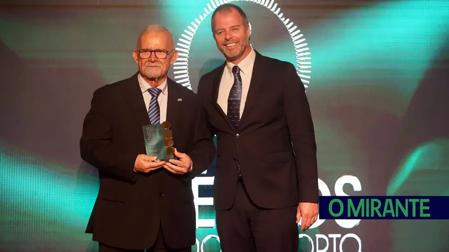 Presidente da Associação de Natação de Santarém distinguido