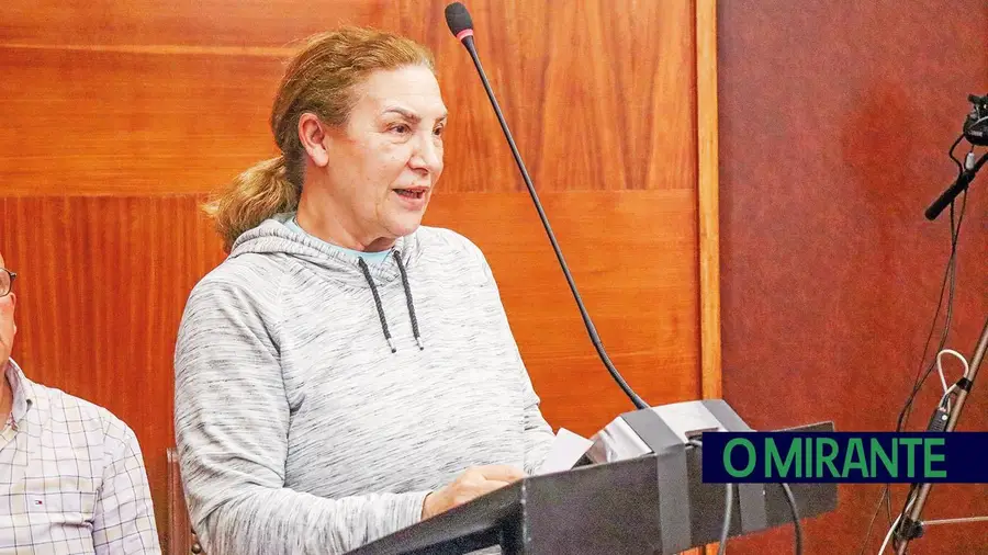 Cartaxo entre grades, fitas e lixo: munícipe traça retrato duro da cidade