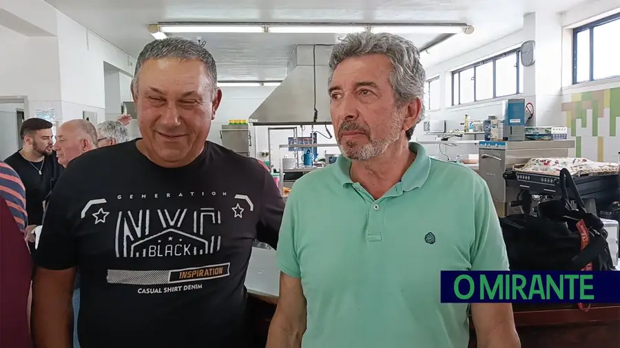 Chamam-se José, entraram no mesmo ano na Câmara de Almeirim e saem juntos para a reforma