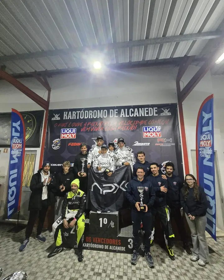 Emoção nas 13 horas do Kartódromo de Alcanede a pontuar para mundial