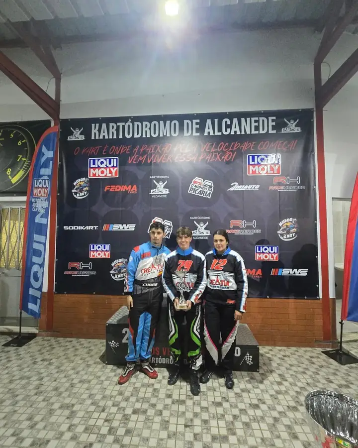 Emoção nas 13 horas do Kartódromo de Alcanede a pontuar para mundial