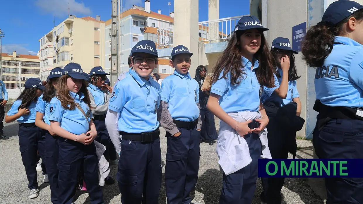 PSP leva alunos a simular entrada de claques no estádio do FC Alverca