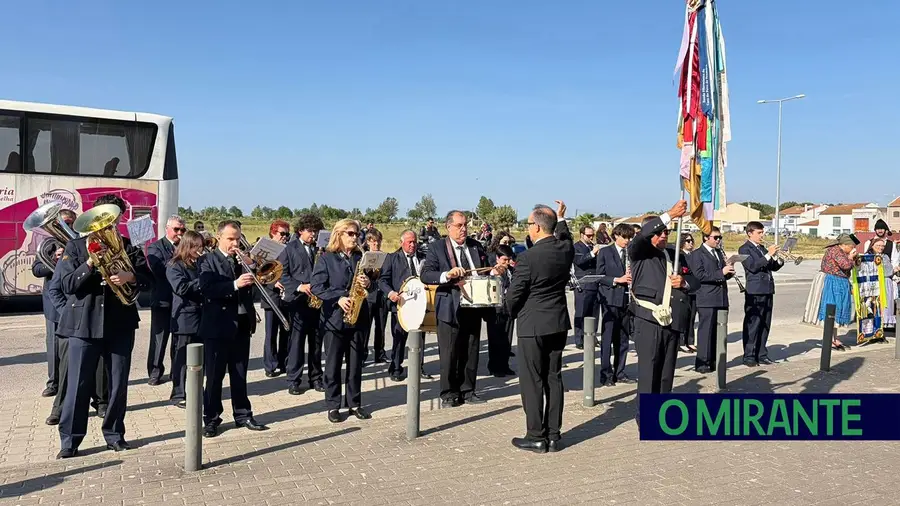 Banda Marcial de Almeirim celebra 95 anos com concerto e desfile no centro da cidade