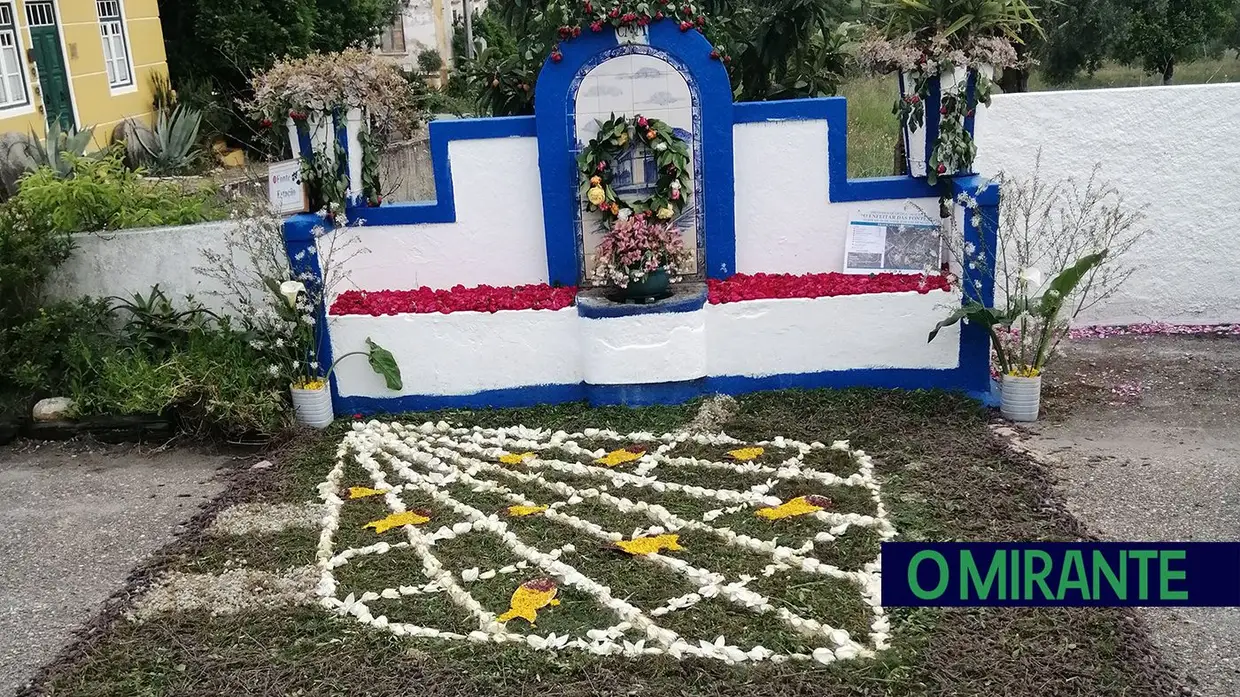 Em Ortiga, no 1º de Maio, cumpre-se a centenária tradição do Enfeitar as Fontes.