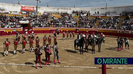 Corrida de toiro encheu praça do Cartaxo