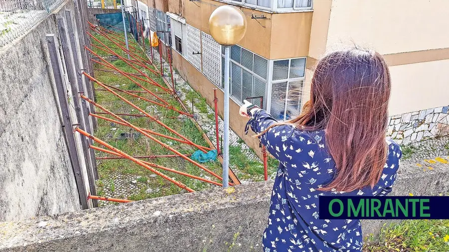 Projecto para estabilizar muro nos Cotovios que ameaça cair há oito anos