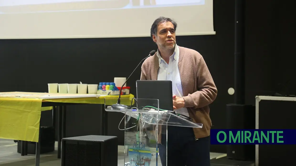 Escola da Póvoa de Santa Iria distinguida em projecto artístico anti-bullying