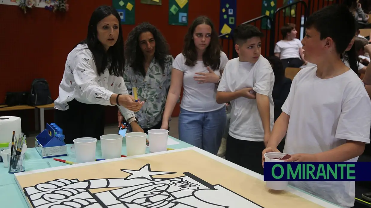 Escola da Póvoa de Santa Iria distinguida em projecto artístico anti-bullying
