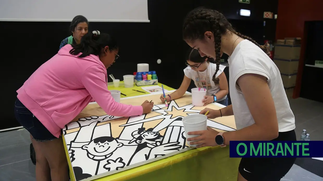 Escola da Póvoa de Santa Iria distinguida em projecto artístico anti-bullying
