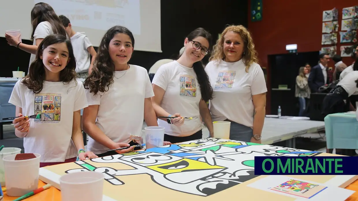 Escola da Póvoa de Santa Iria distinguida em projecto artístico anti-bullying
