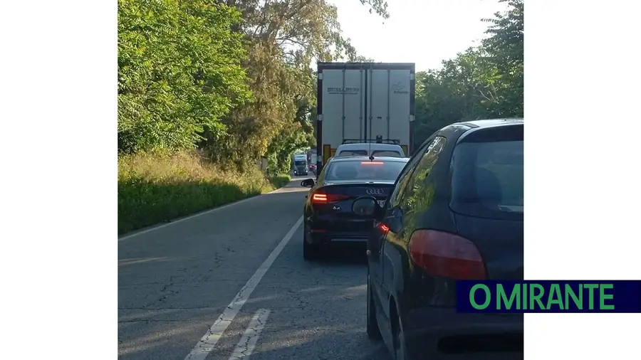 A pergunta que os utilizadores da Ponte da Chamusca fazem diariamente: Até quando?