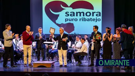 José Barroca recebe Prémio Sérgio Perilhão na abertura da Semana Taurina de Samora Correia