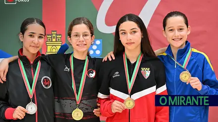 Karate de Aveiras de Cima brilha no Nacional com ouro e dois bronzes