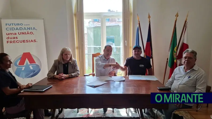 Junta de Alverca entrega a empresa do Seixal a organização das festas da cidade