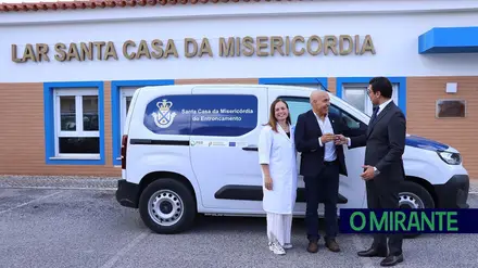 Misericórdia do Entroncamento recebe nova viatura com apoio do município