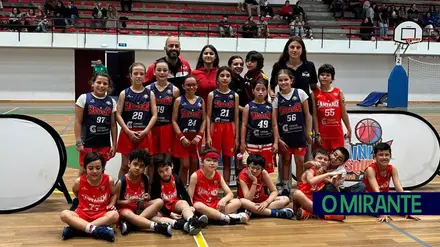 Mais de cem crianças disputaram torneio de basquetebol em Santarém