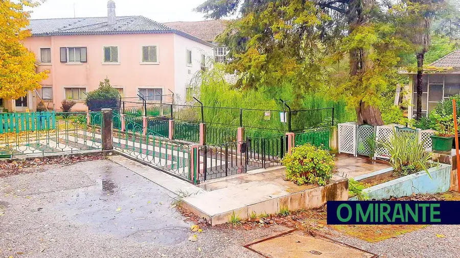 Acusado de maus-tratos dono de colégio em Torres Novas onde funcionava creche ilegal