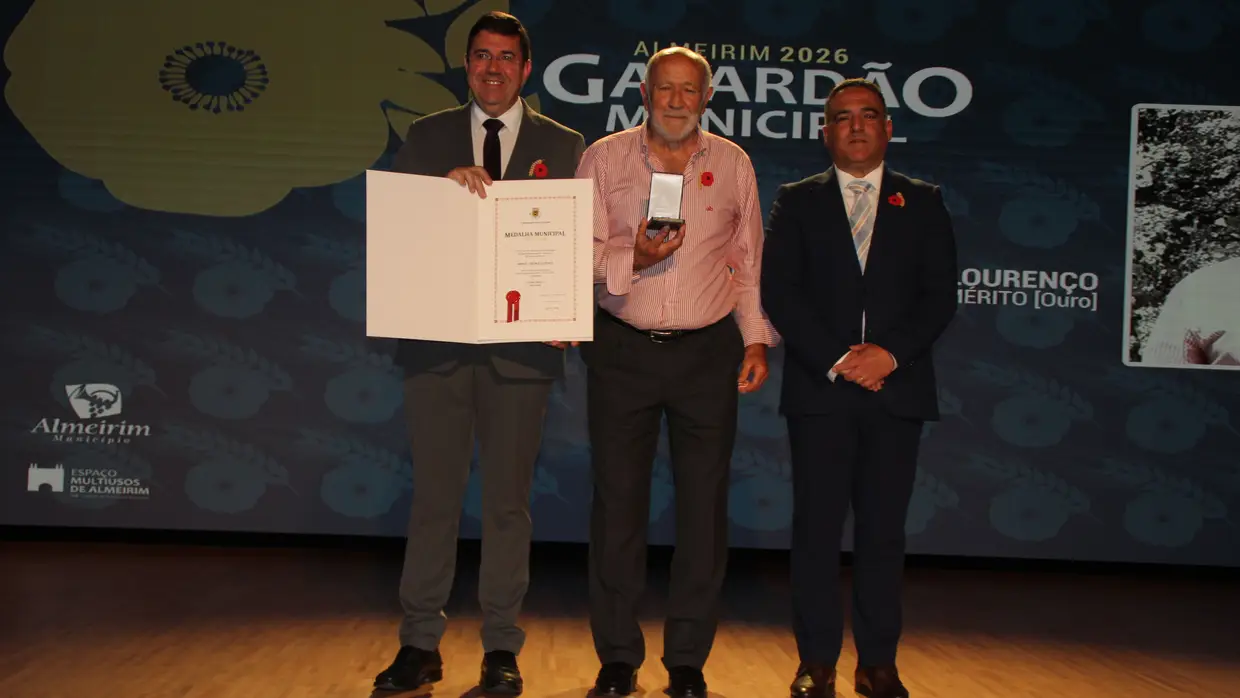 Almeirim devolve dignidade ao feriado municipal da Ascensão e valoriza medalhas municipais