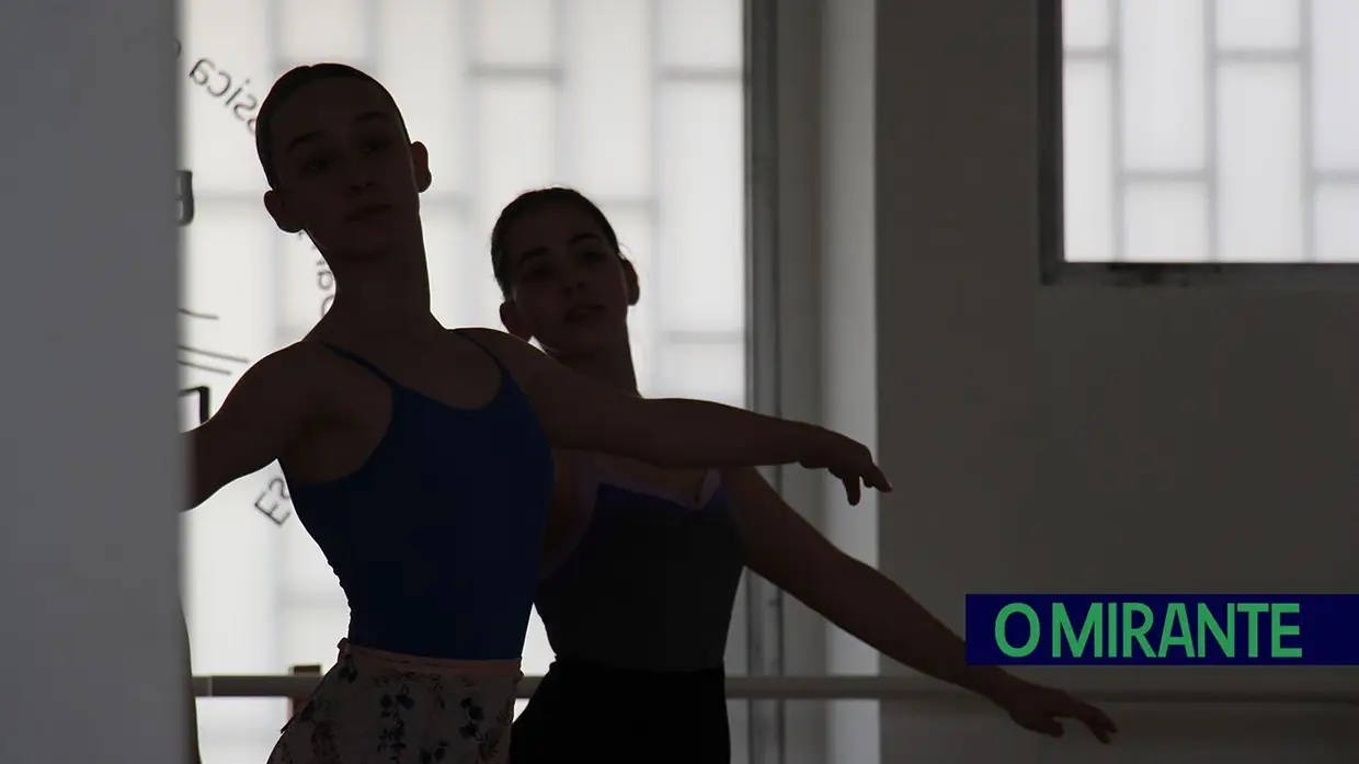 Na Es-Passo do Entroncamento o ballet dança-se na ponta dos pés