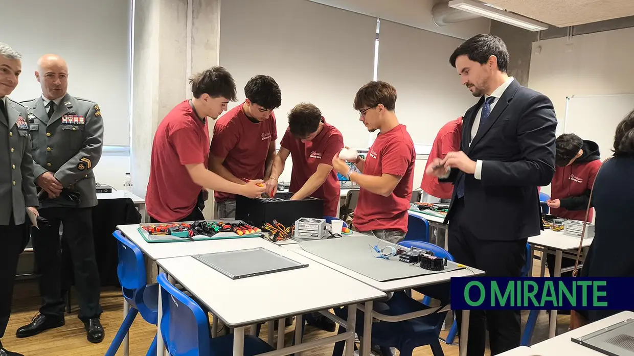 A Escola Secundária Jácome Ratton assinala o seu 142.º aniversário