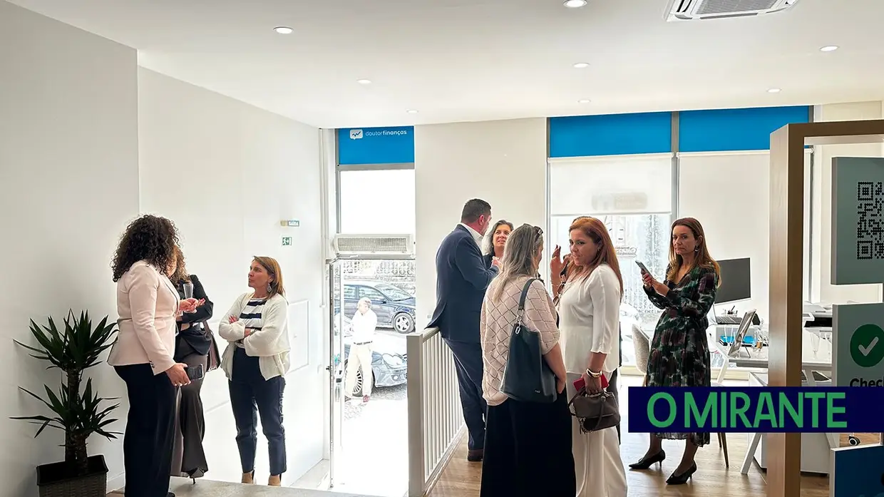 Doutor Finanças Mestre Cid já abriu no Cartaxo