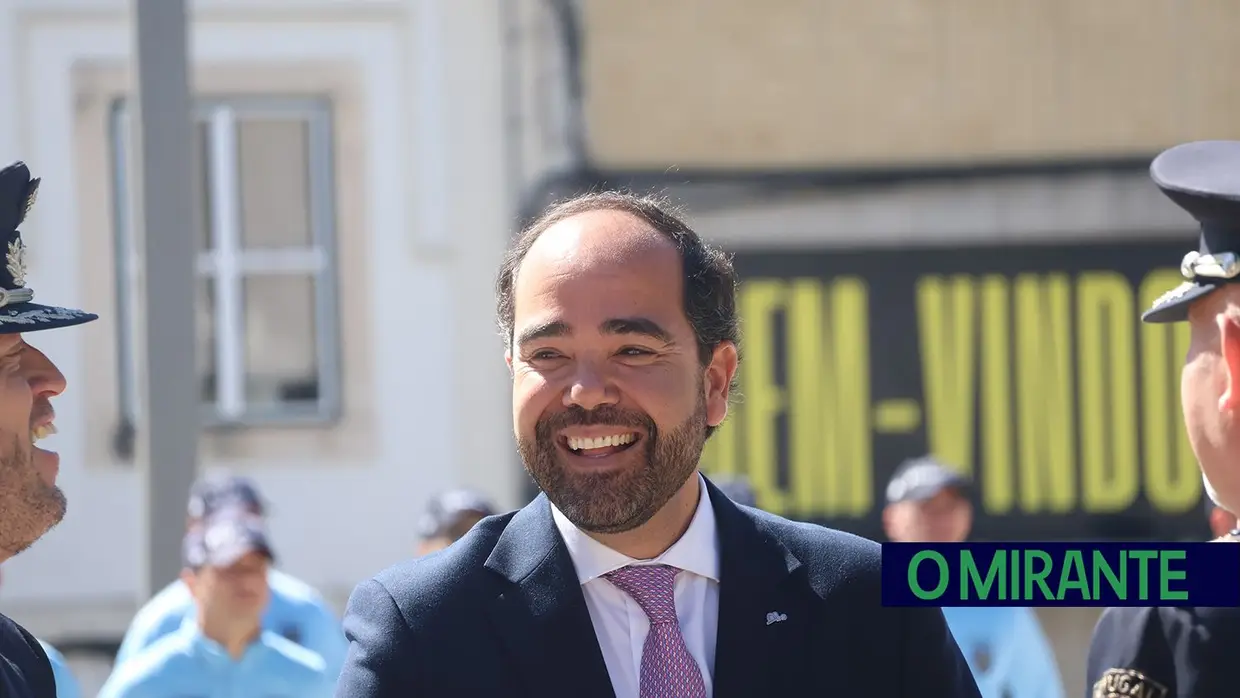 PSP distingue Câmara de Santarém com medalha de ouro por cooperação na segurança pública