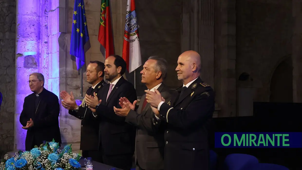 PSP distingue Câmara de Santarém com medalha de ouro por cooperação na segurança pública