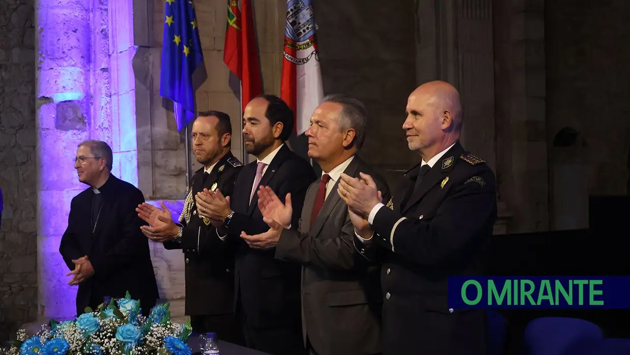 PSP distingue Câmara de Santarém com medalha de ouro por cooperação na segurança pública