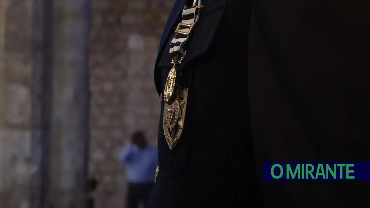 PSP distingue Câmara de Santarém com medalha de ouro por cooperação na segurança pública