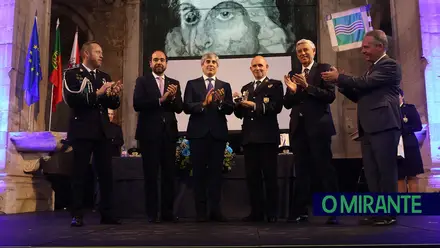 PSP distingue Câmara de Santarém com medalha de ouro por cooperação na segurança pública
