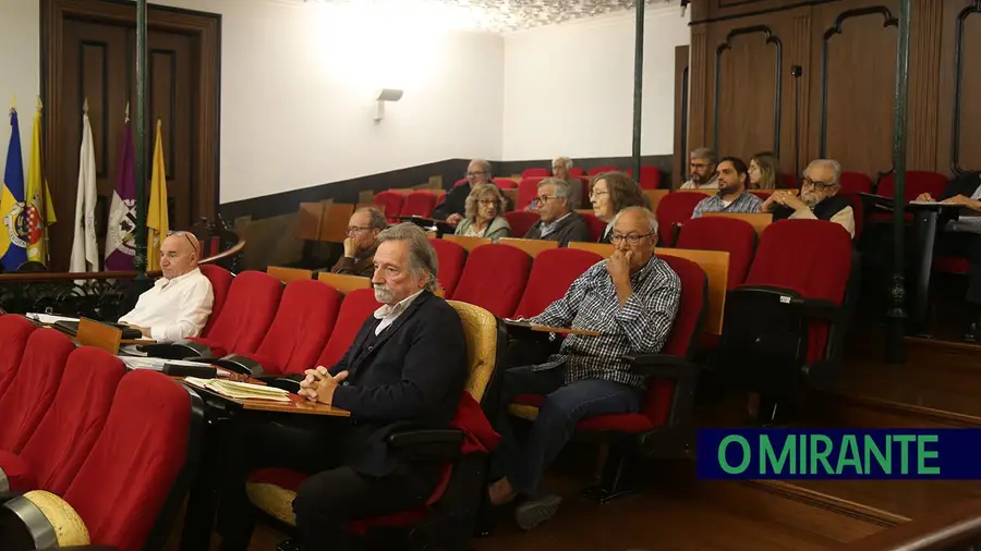 Moradores da Judiaria exigem obras e mais atenção da Câmara de Alenquer