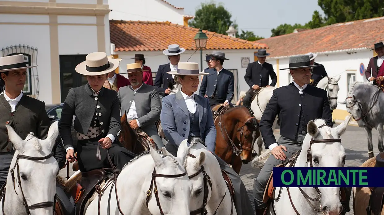 Romaria a São Martinho marca regresso da tradição equestre à Golegã