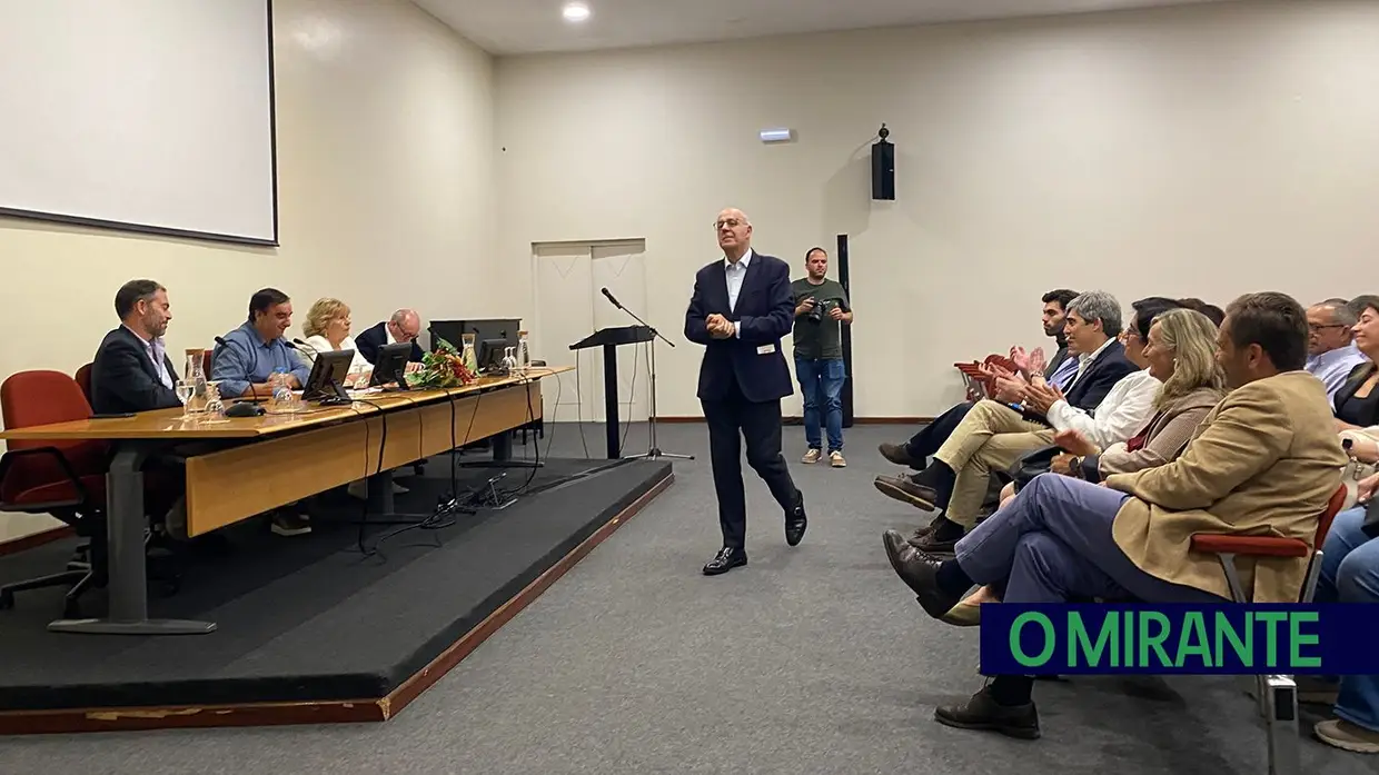 Poder local é uma peça fundamental na transformação do país