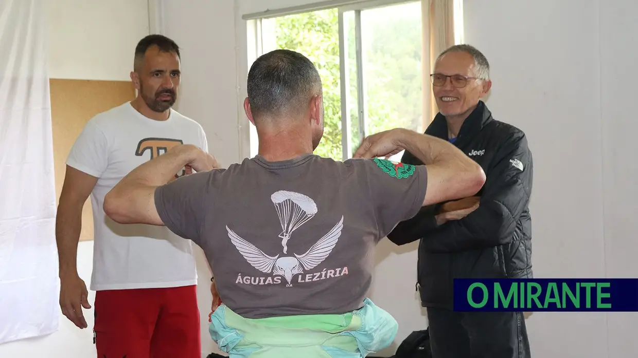 Carlos Tavares saltou de paraquedas a convite do centro social da Póvoa de Santarém