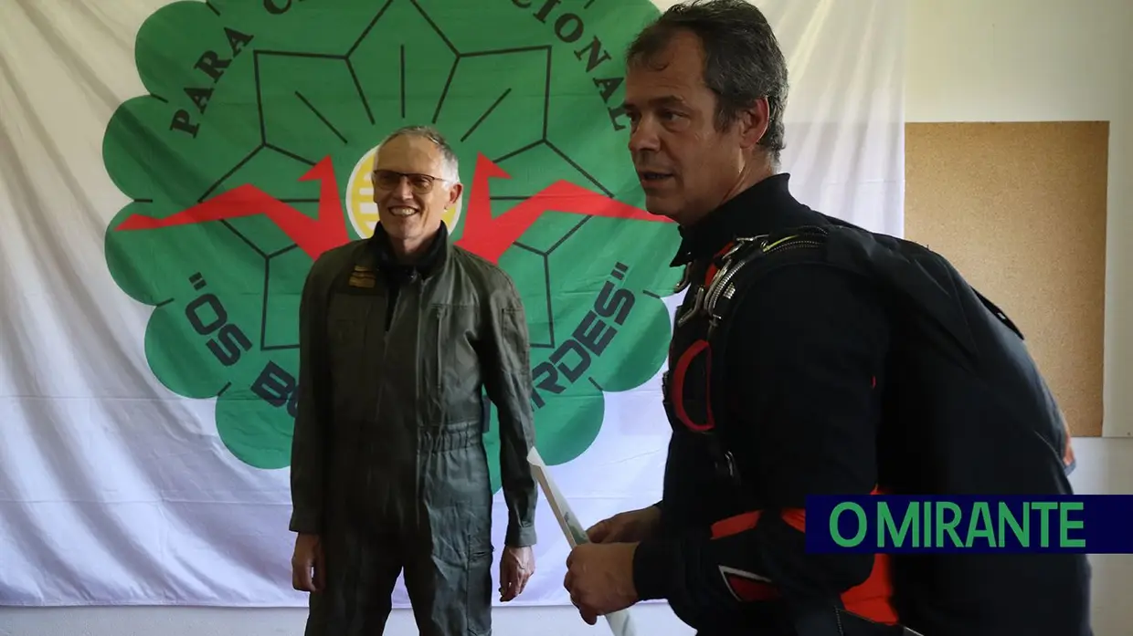 Carlos Tavares saltou de paraquedas a convite do centro social da Póvoa de Santarém