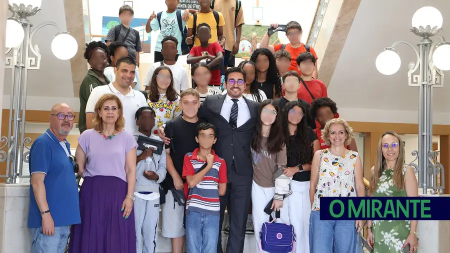 Câmara do Entroncamento abriu portas a alunos do agrupamento de escolas