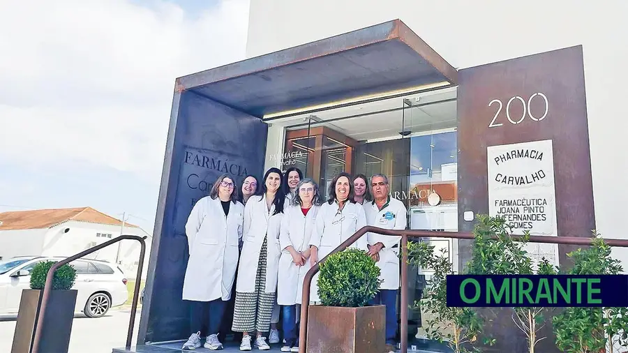 Farmácia Carvalho, em Salvaterra de Magos, muda de instalações, alarga horários e serviços de proximidade