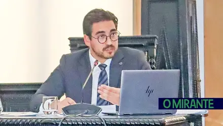 Caso LisTorres volta à estaca zero e adensa tensão política no Entroncamento
