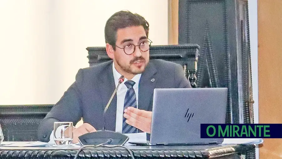 Caso LisTorres volta à estaca zero e adensa tensão política no Entroncamento