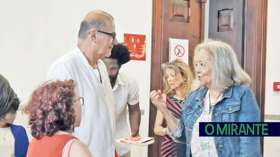 Ana Paula Tavares veio a Santarém falar de Angola e de poesia