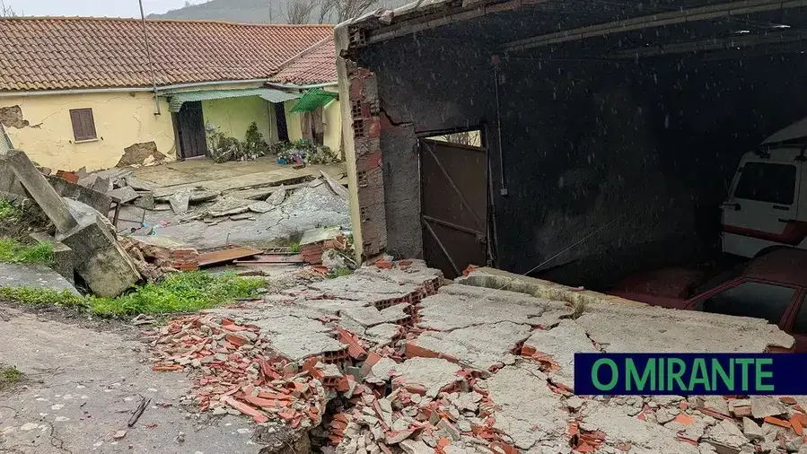 Mau tempo deixa famílias do Oeste sem solução habitacional quatro meses depois